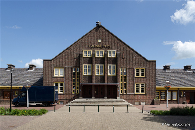 Zonnehuis.
              <br/>
              Annemarieke Verheij, 2015-09-10